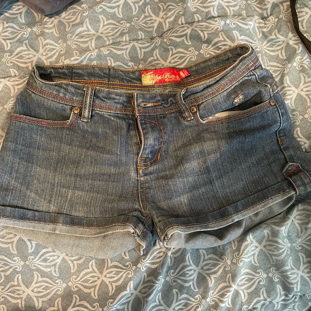 Apple bottoms shorts 9/10